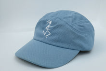 Load image into Gallery viewer, MARATHON CAP SKY BLUE RUNNER GIRL
